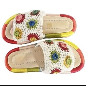 💚🌈🌸Farm Rio Crochet Slides